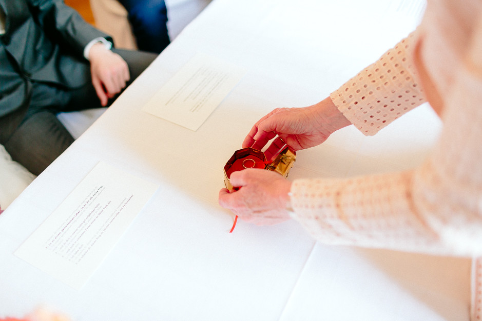 Christiane+Florian - CF-Hochzeit-Mobeldepot-029.jpg