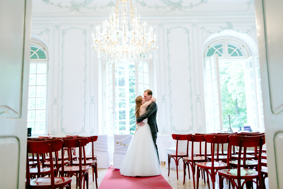 Christiane+Florian - CF-Hochzeit-Mobeldepot-037.jpg