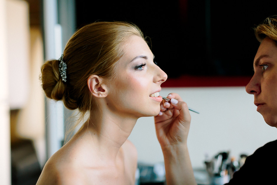 Daniela+Manuel - DM-Hochzeit-Weingut-Hillinger-004.jpg