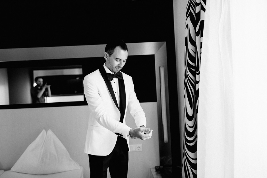 Daniela+Manuel - DM-Hochzeit-Weingut-Hillinger-021.jpg