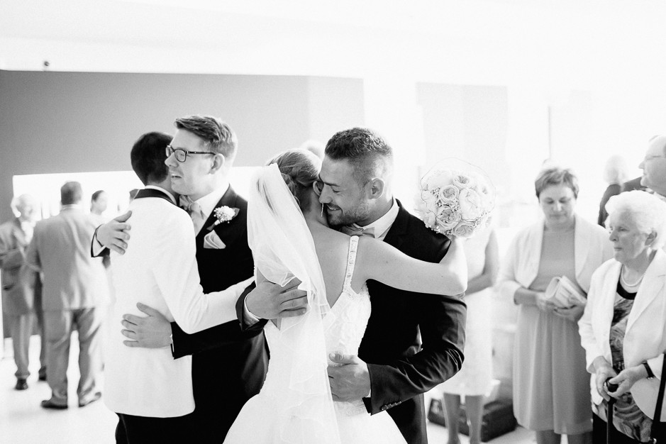 Daniela+Manuel - DM-Hochzeit-Weingut-Hillinger-041.jpg