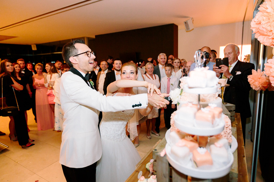 Daniela+Manuel - DM-Hochzeit-Weingut-Hillinger-077.jpg