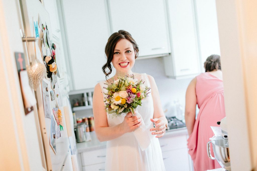 Barbara+Florian - BF-Hochzeit-Moebeldepot-011.jpg