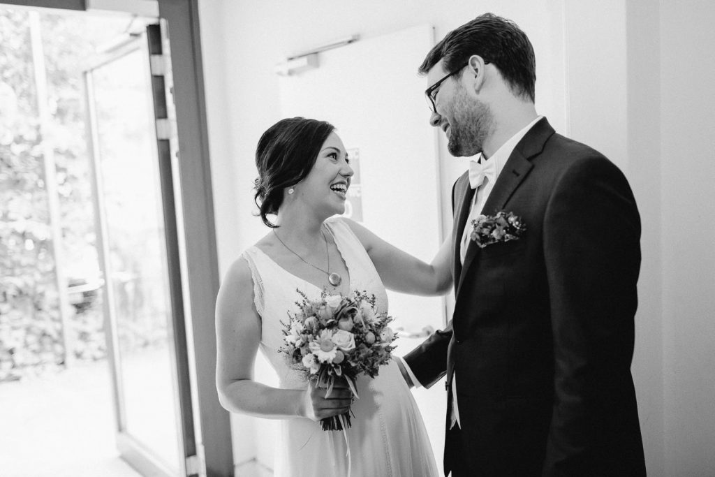 Barbara+Florian - BF-Hochzeit-Moebeldepot-014.jpg