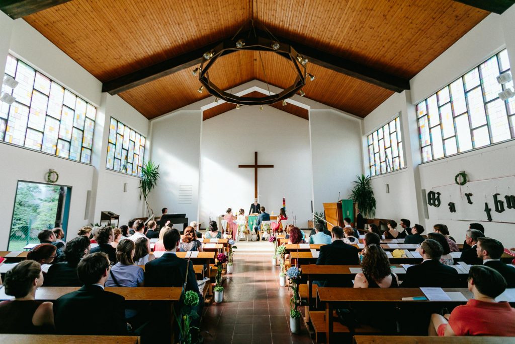 Barbara+Florian - BF-Hochzeit-Moebeldepot-018.jpg