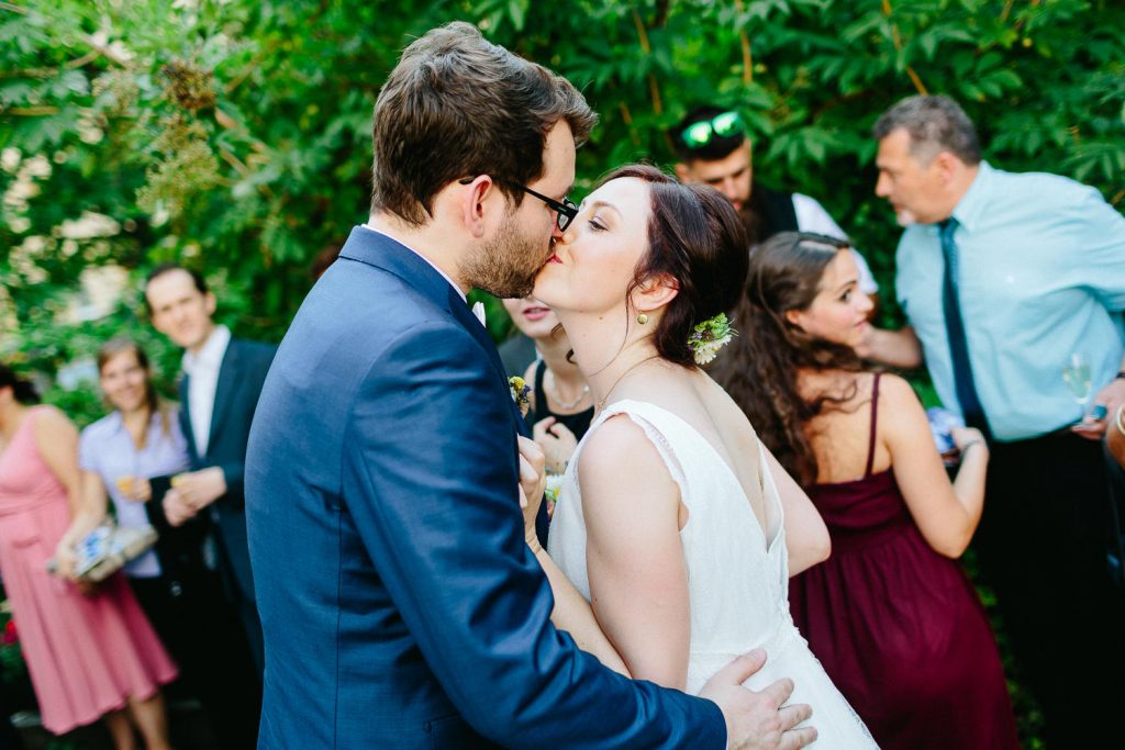 Barbara+Florian - BF-Hochzeit-Moebeldepot-027.jpg