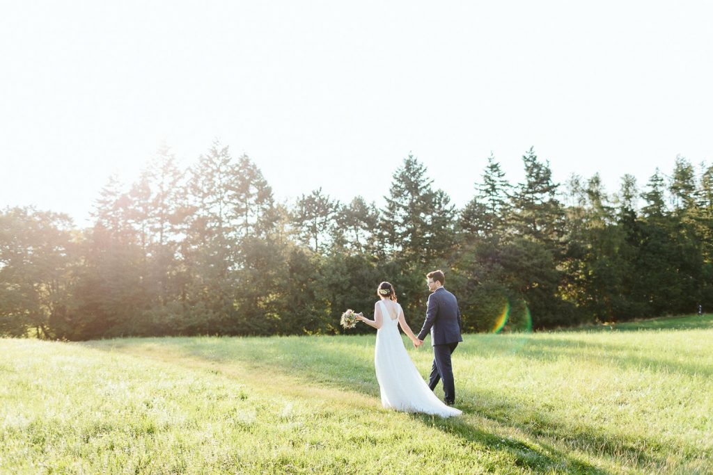 Barbara+Florian - BF-Hochzeit-Moebeldepot-030.jpg