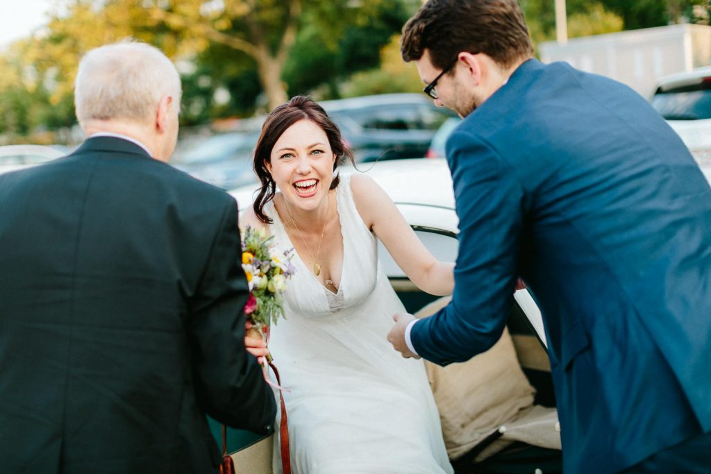 Barbara+Florian - BF-Hochzeit-Moebeldepot-052.jpg
