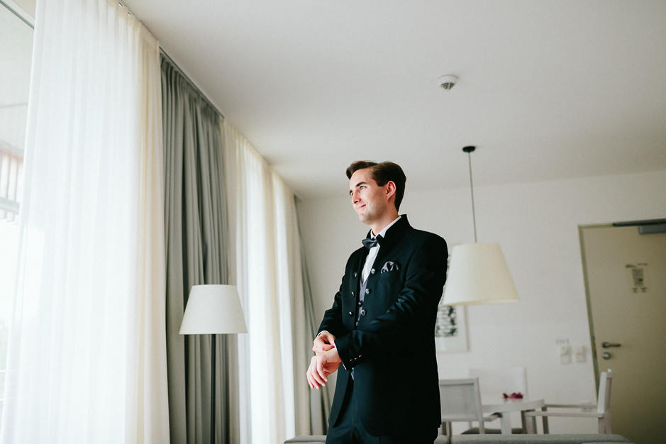 Inga+Michael - IM-Hochzeit-Weingut-Holler-018.jpg