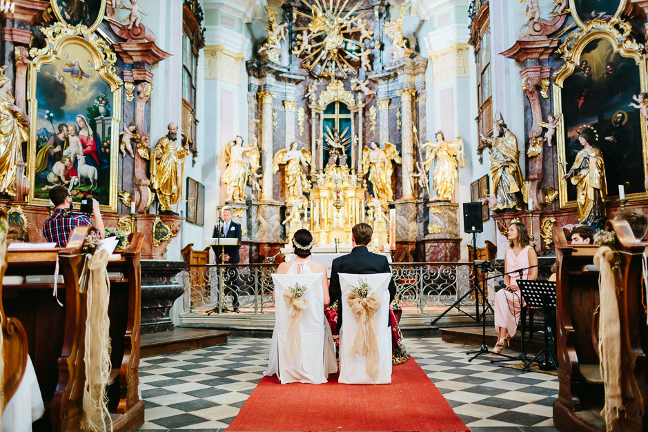 Inga+Michael - IM-Hochzeit-Weingut-Holler-035.jpg