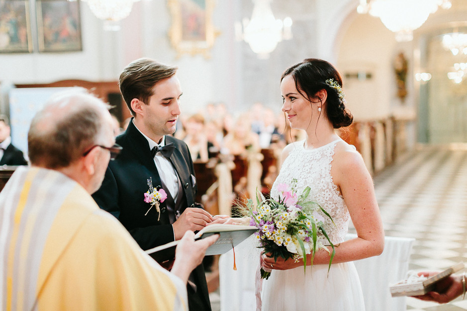 Inga+Michael - IM-Hochzeit-Weingut-Holler-043.jpg