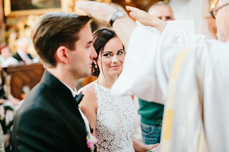 Inga+Michael - IM-Hochzeit-Weingut-Holler-045.jpg