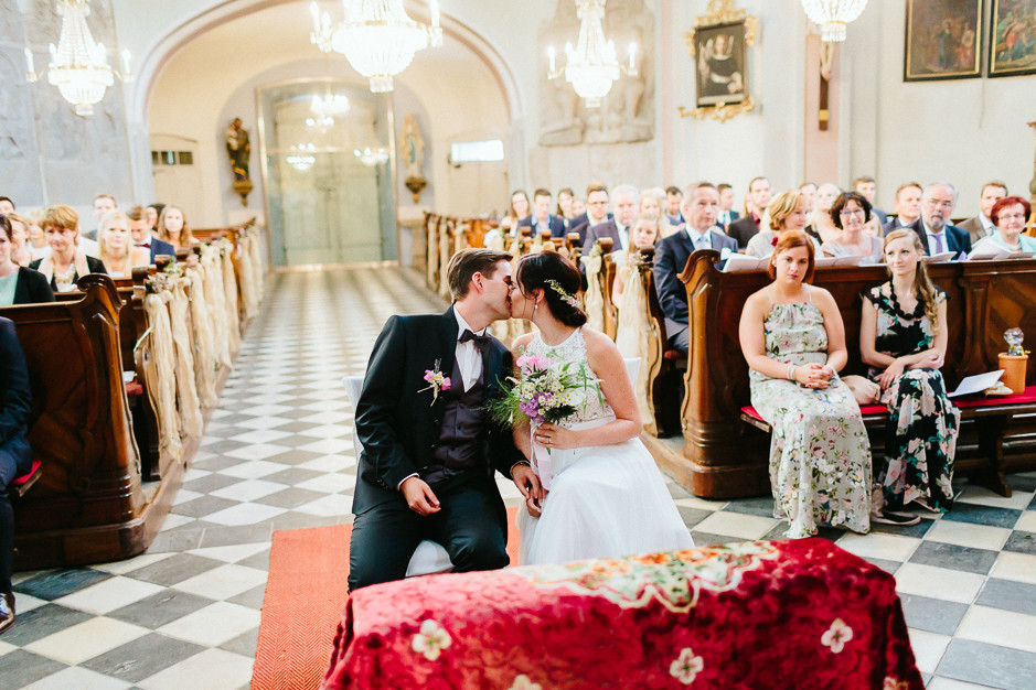 Inga+Michael - IM-Hochzeit-Weingut-Holler-046.jpg