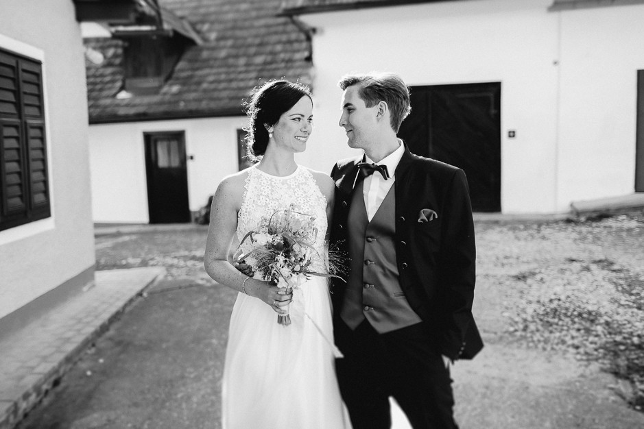 Inga+Michael - IM-Hochzeit-Weingut-Holler-090.jpg