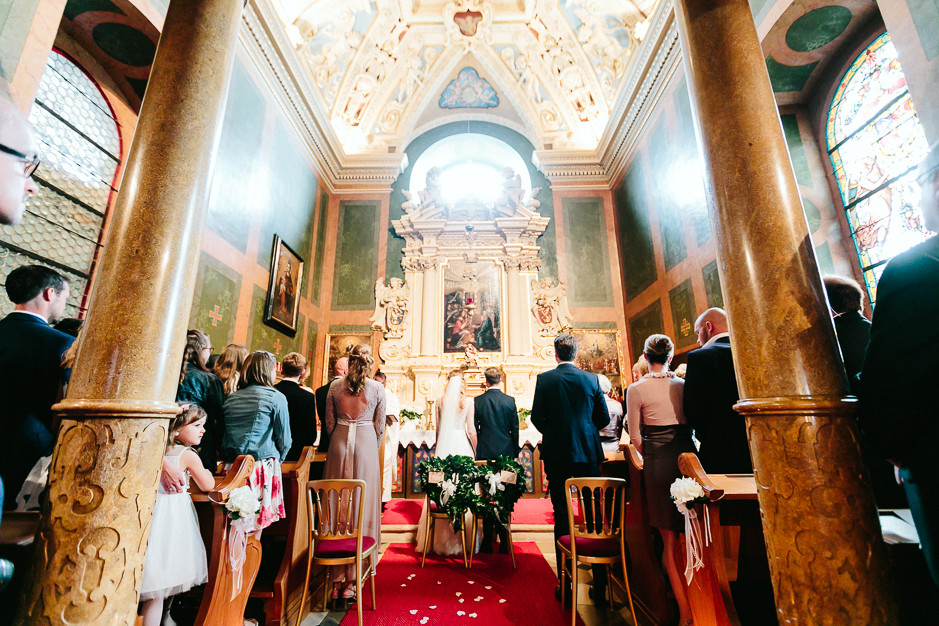 Tamara+Thomas - Hochzeit-Burg-Forchtenstein-042.jpg