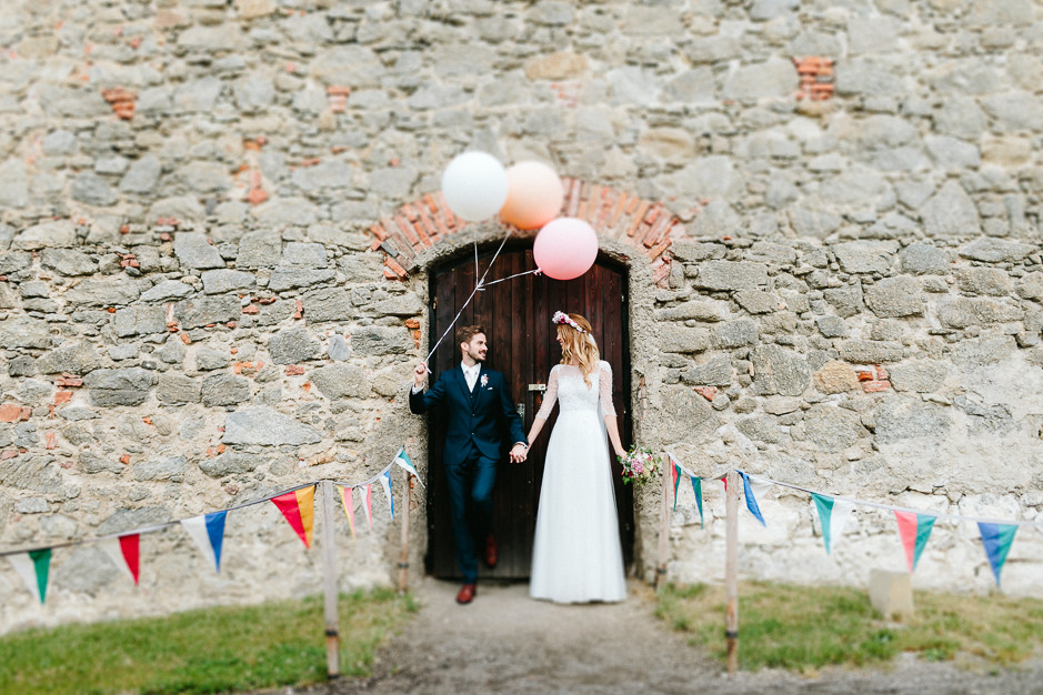 Tamara+Thomas - Hochzeit-Burg-Forchtenstein-059.jpg