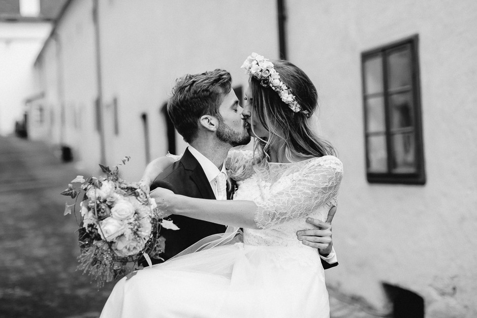 Tamara+Thomas - Hochzeit-Burg-Forchtenstein-063.jpg