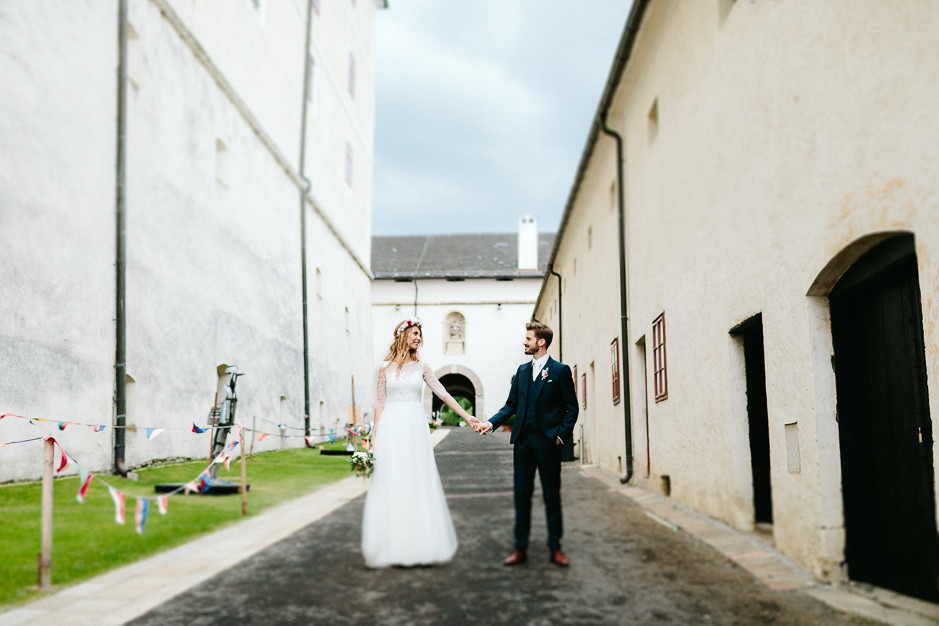 Tamara+Thomas - Hochzeit-Burg-Forchtenstein-064.jpg