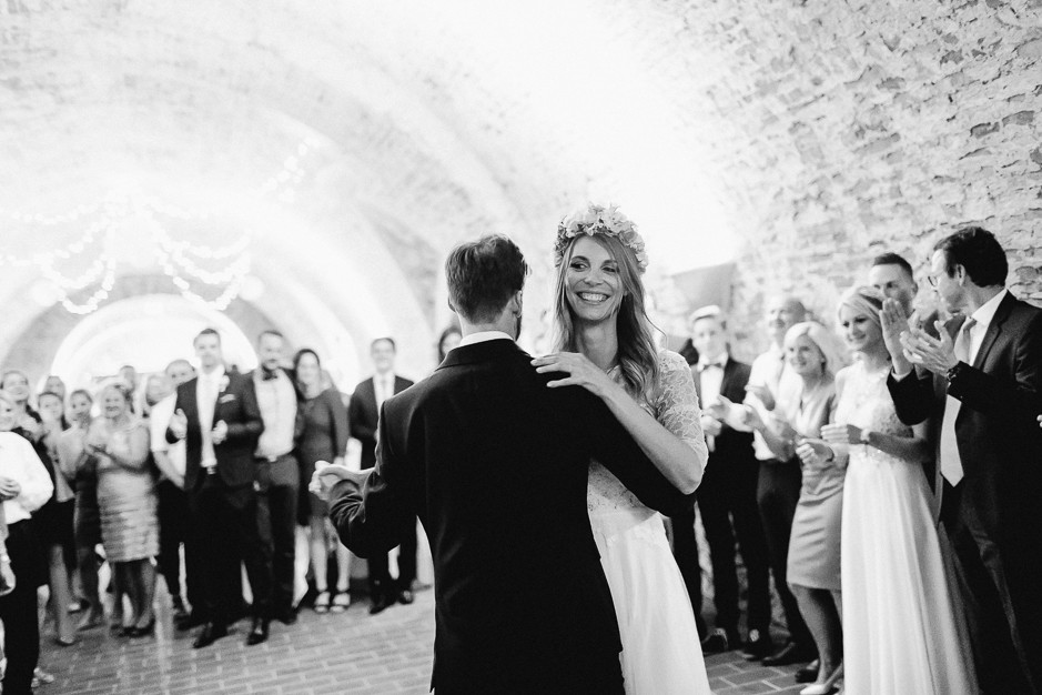 Tamara+Thomas - Hochzeit-Burg-Forchtenstein-086.jpg