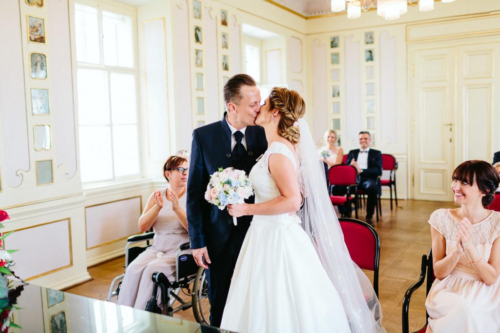 Theresa+Matthias - TM-Hochzeit-Kletzmayrhof-025.jpg