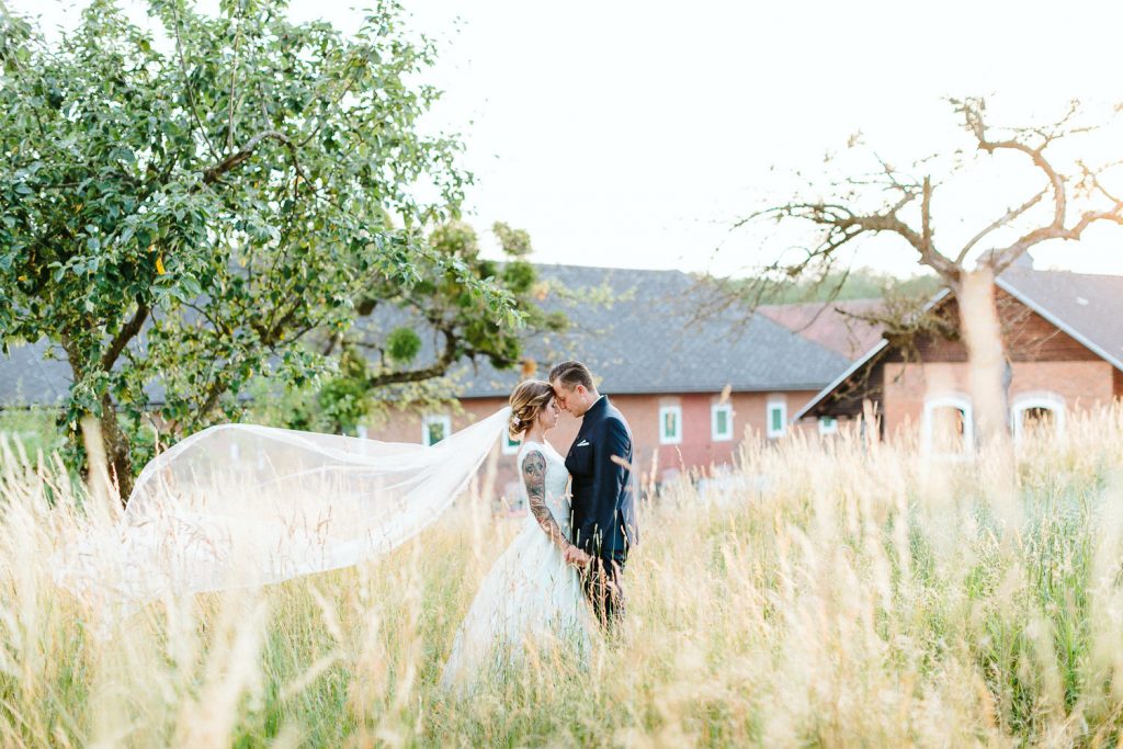 Theresa+Matthias - TM-Hochzeit-Kletzmayrhof-072.jpg