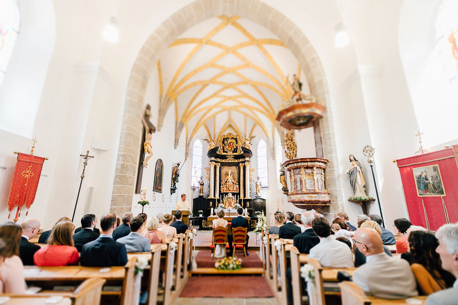 Johanna+Michael - JM-Hochzeit-Stift-Schlierbach-027.jpg