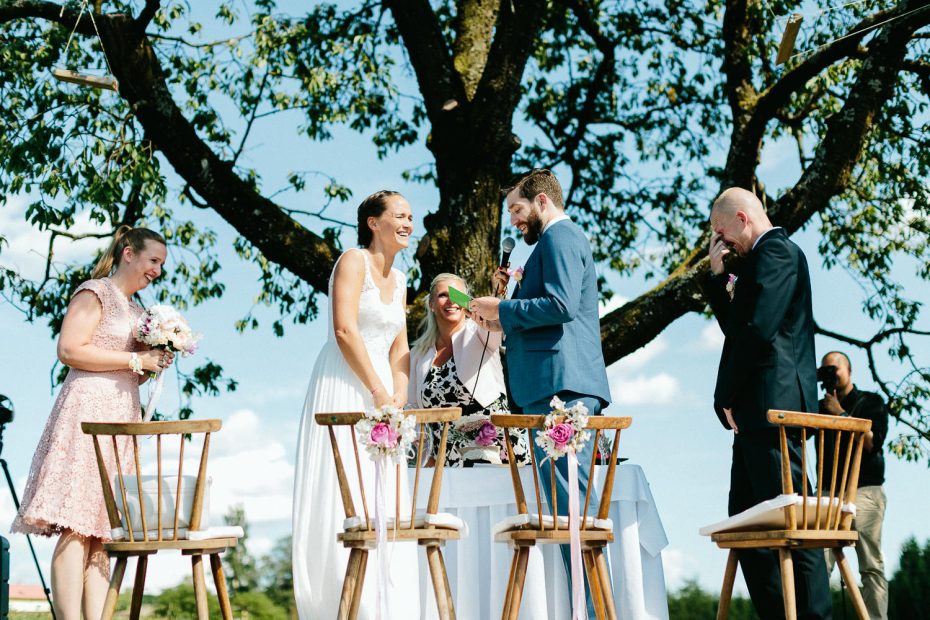 Julia+Daniel - JD-Hochzeit-Weingut-Holler-044.jpg