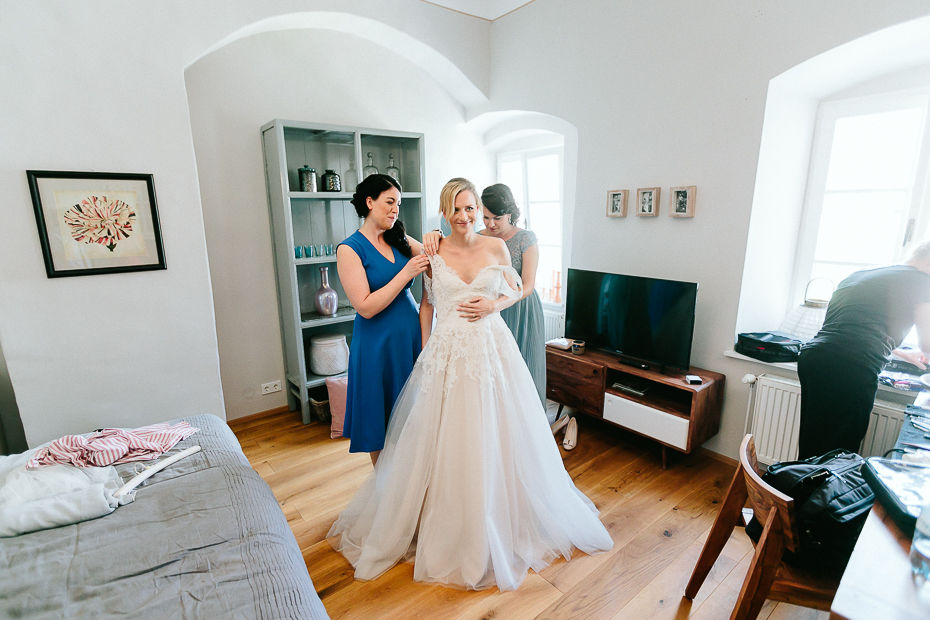 Michaela+Patrick - MP-Hochzeit-Schloss-Walpersdorf-011.jpg