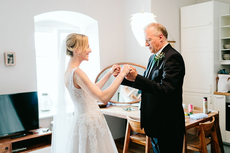 Michaela+Patrick - MP-Hochzeit-Schloss-Walpersdorf-014.jpg