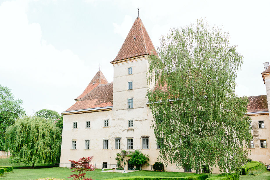 Michaela+Patrick - MP-Hochzeit-Schloss-Walpersdorf-016.jpg