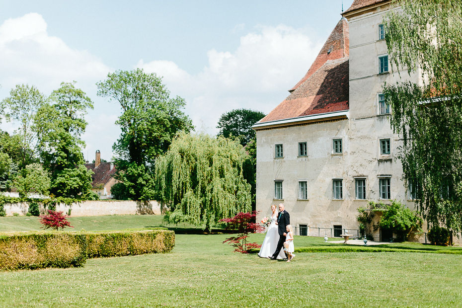 Michaela+Patrick - MP-Hochzeit-Schloss-Walpersdorf-018.jpg