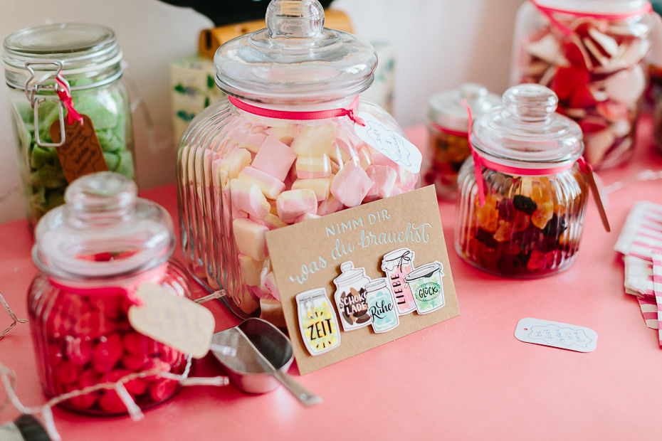 Michaela+Patrick - MP-Hochzeit-Schloss-Walpersdorf-053.jpg