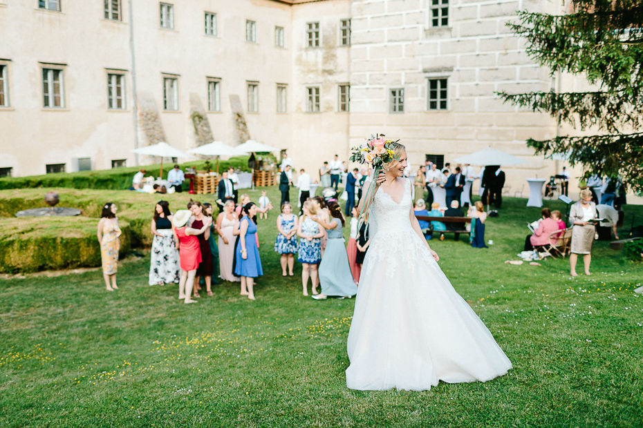 Michaela+Patrick - MP-Hochzeit-Schloss-Walpersdorf-055.jpg