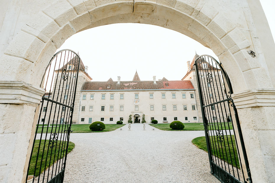 Michaela+Patrick - MP-Hochzeit-Schloss-Walpersdorf-071.jpg
