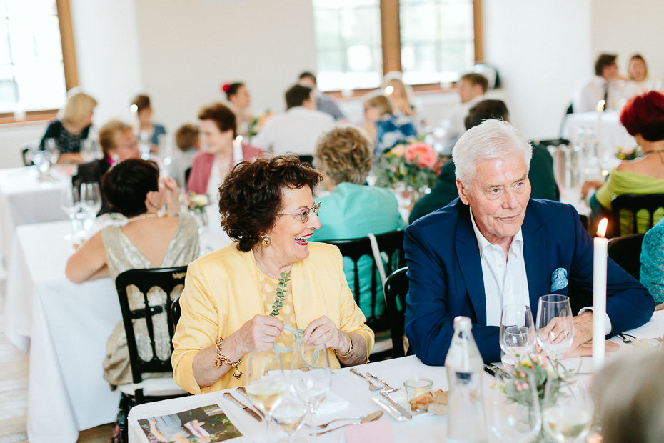 Michaela+Patrick - MP-Hochzeit-Schloss-Walpersdorf-073.jpg