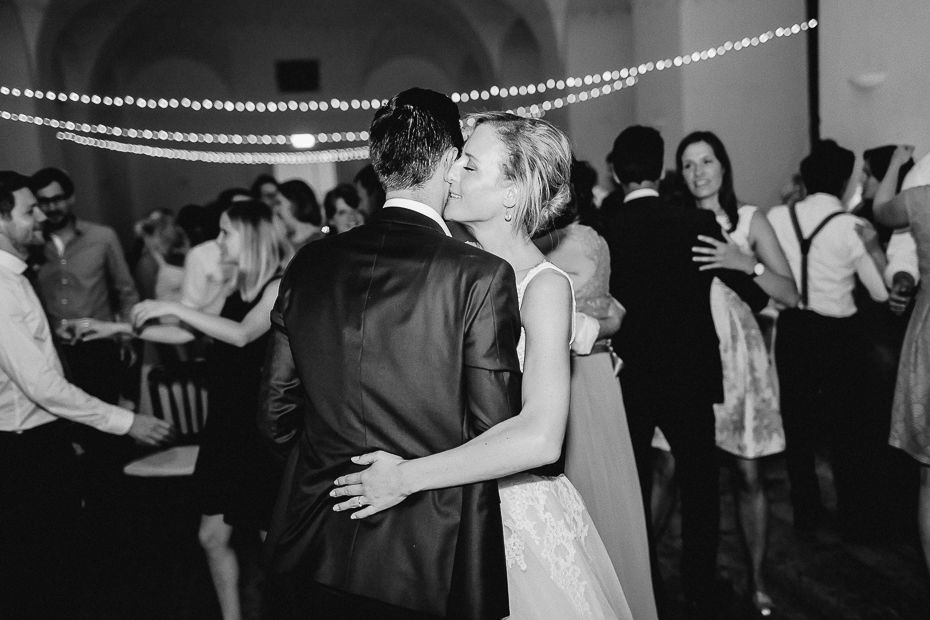 Michaela+Patrick - MP-Hochzeit-Schloss-Walpersdorf-082.jpg