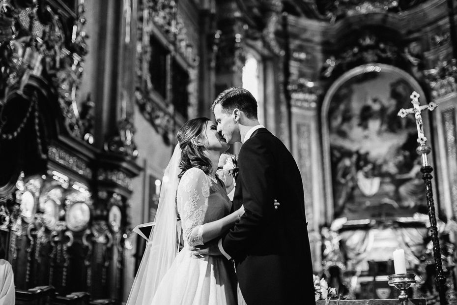 Valentina+Matthias - VM-Hochzeit-Schlosspark-Mühlbach-am-Manhartsberg-035.jpg